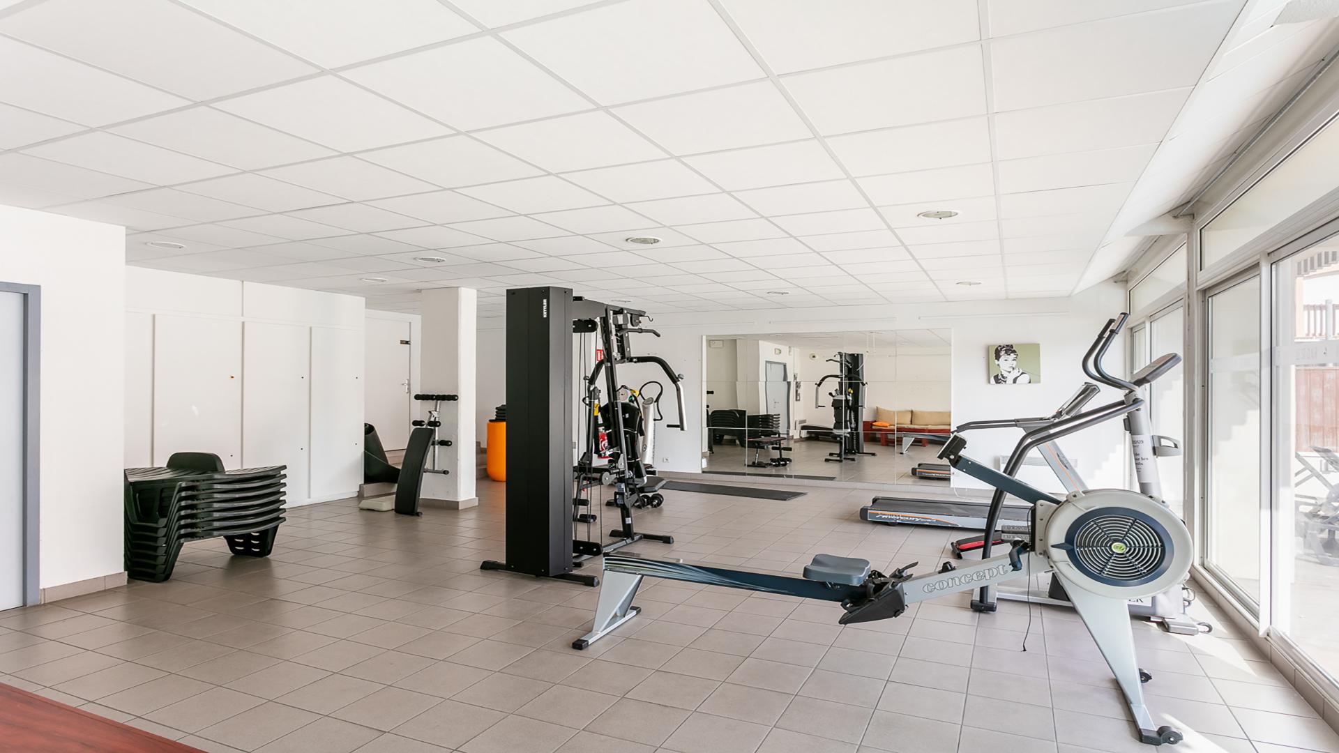 Vacanceole - Residence Le Saint Clair Agde Exterior foto