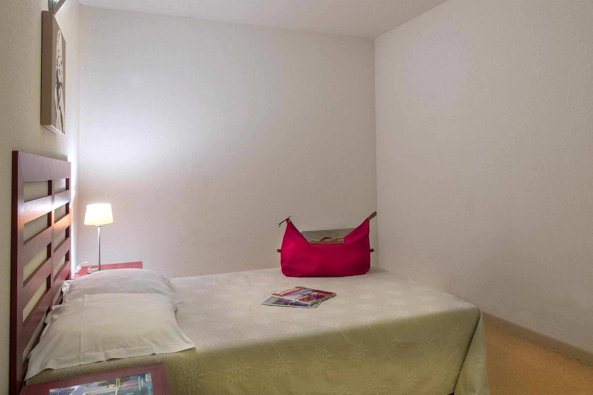 Vacanceole - Residence Le Saint Clair Agde Exterior foto